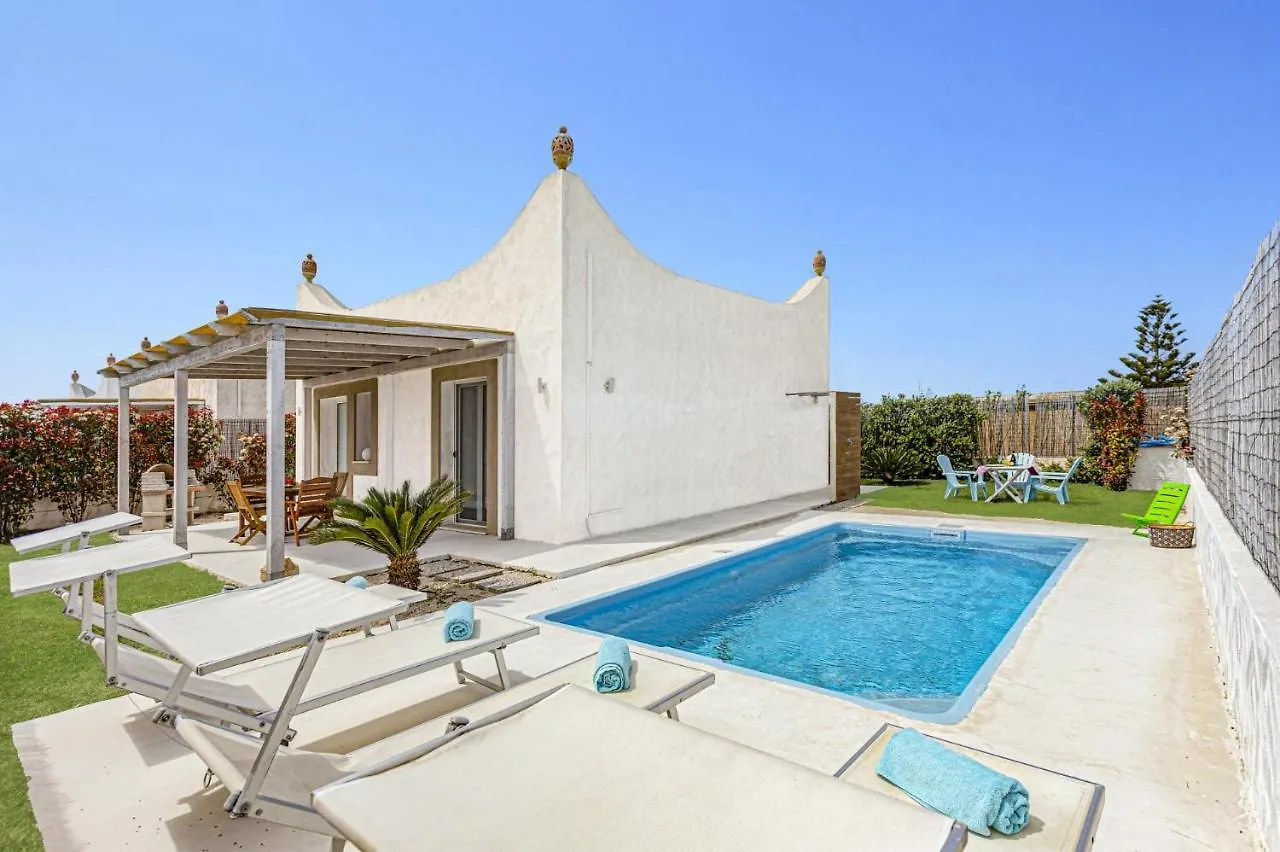Villa Luce By Villa Plus Santa Maria Del Focallo 0*,  Italy